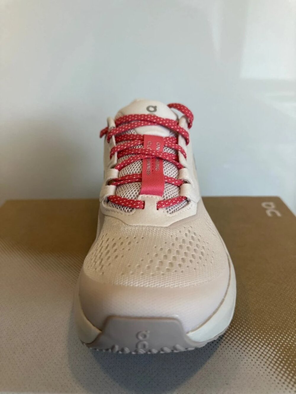 On Cloudrunner 3 Oyster/Camellia Women’s Running Shoes US 7 - Picture 4 of 10